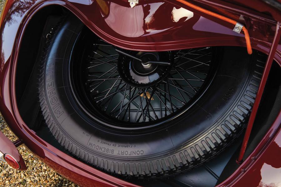 Багажник Alfa Romeo 6C 2500 SS Berlinetta 1939 года  (фото 8 из 36)